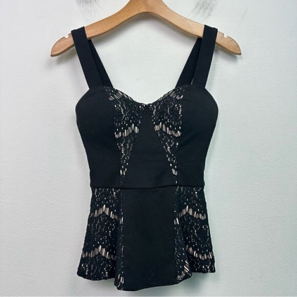 Guess Lace Paneled Bustier Crochet Peplum Sleeveless Top XS black - Picture 2 of 8